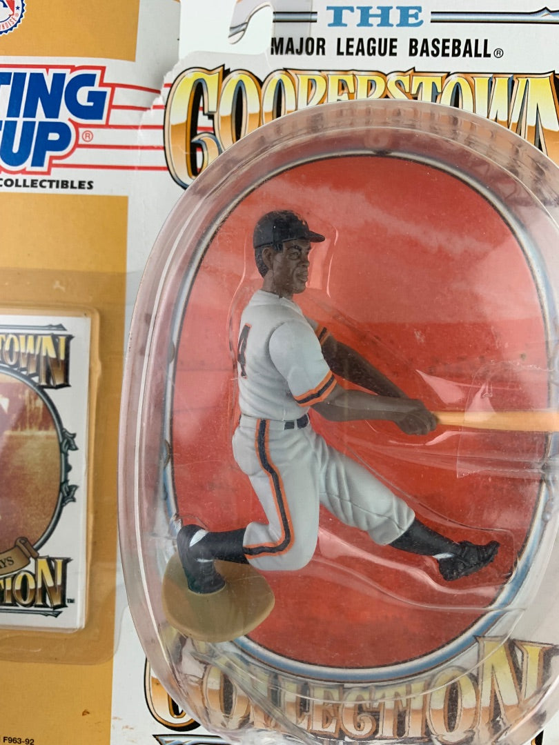 Willie Mays 1994 Cooperstown Collection Starting Lineup MLB Figure and Card