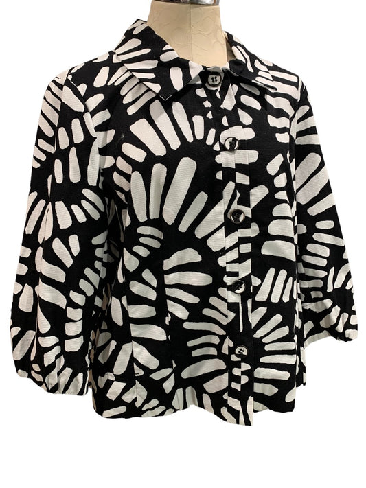 Medium Chico's Black White Pattern Women's Jacket 3/4 Sleeve Button Up