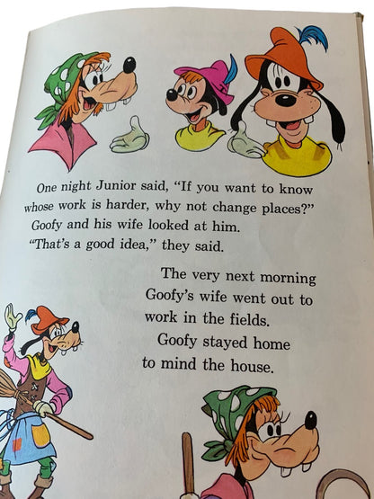 Walt Disney Productions 1975 Goofy Minds the House Disney Wonderful World of Reading Book