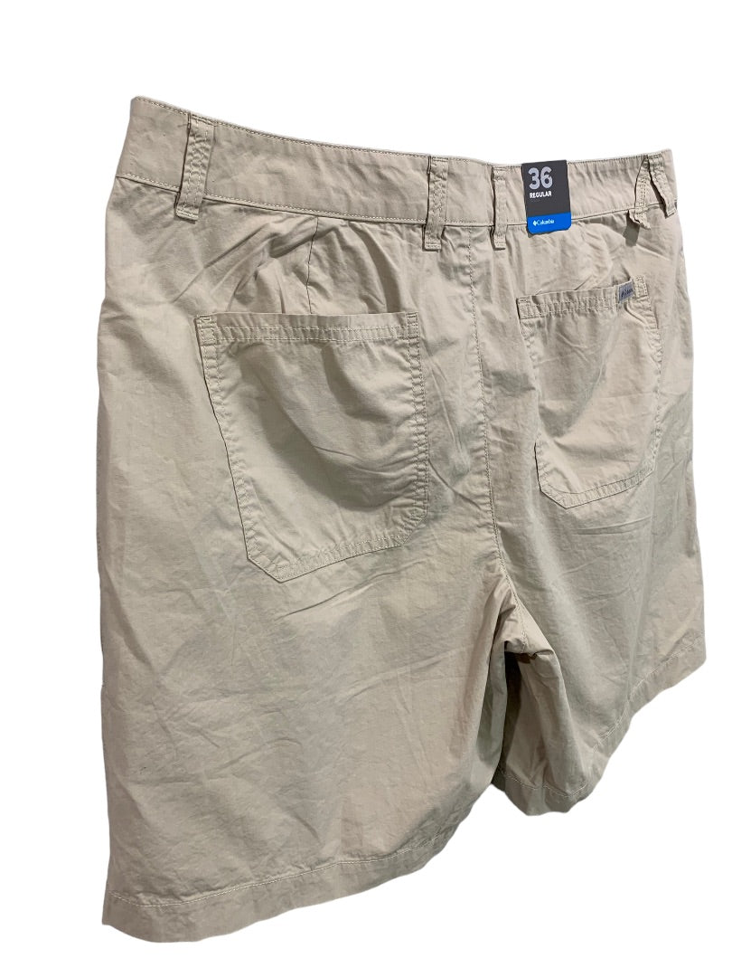 Size 36 Columbia Men's Tan Lightweight 8" Inseam