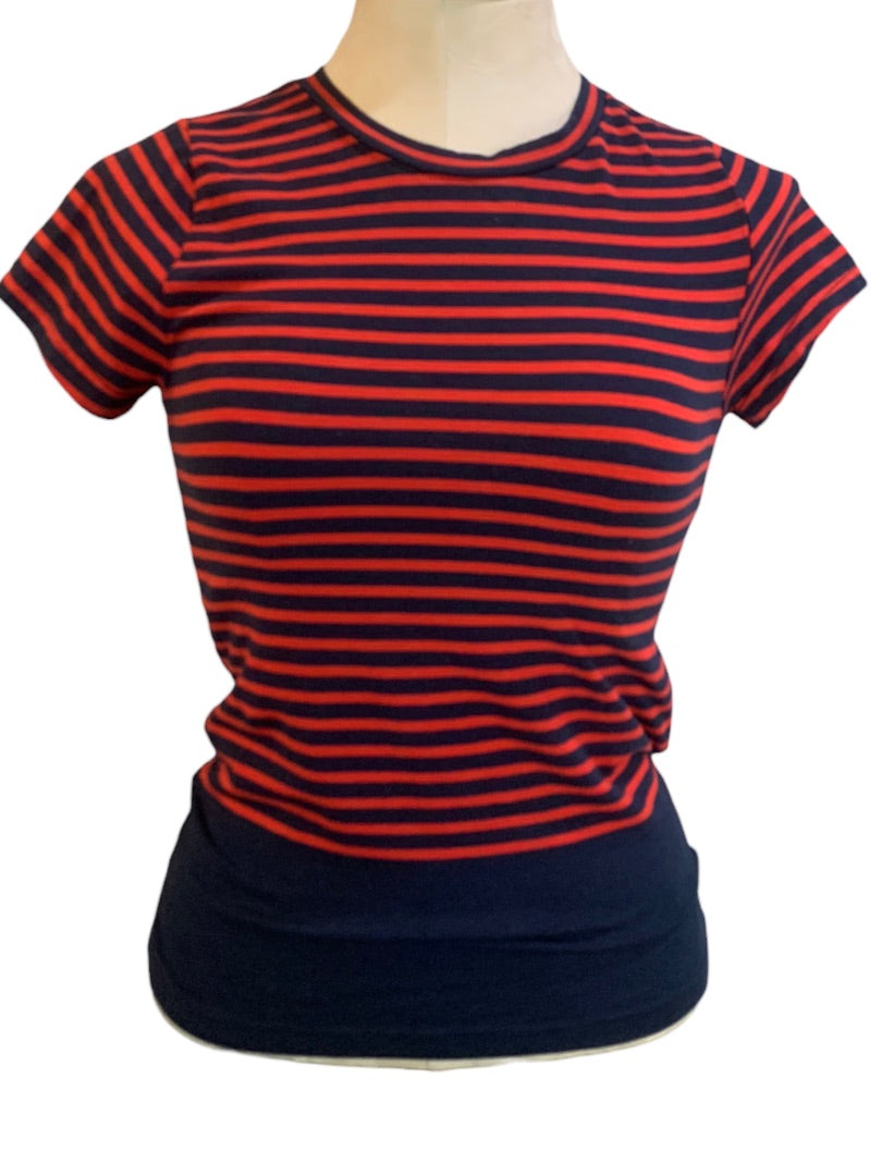 Small Banana Republic Women's Navy Blue Red Striped Fitted Tshirt