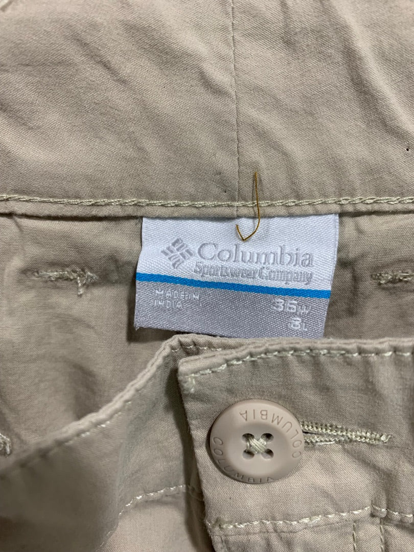 Size 36 Columbia Men's Tan Lightweight 8" Inseam