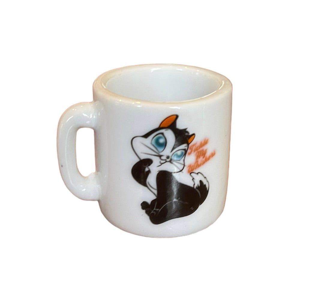 Tickle my Whiskers Looney Tunes Mini Mugs 1.25" 2003