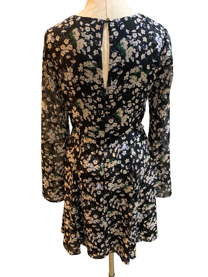 1 June & Hudson Floral Print Faux Wrap Dress Junior Women's Lined Sheer Sleeve