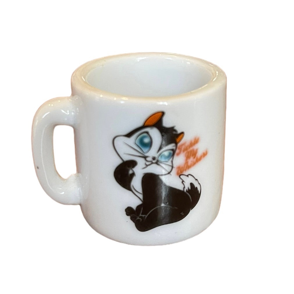 Tickle my Whiskers Looney Tunes Mini Mugs 1.25" 2003