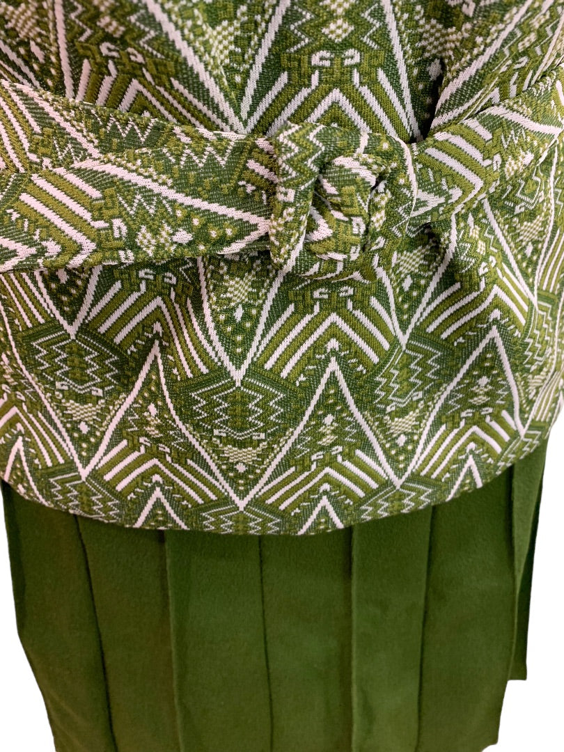 1960s Vntage Polyester Skirt Outfit Green White Sleeveless Mod Belt Pattern