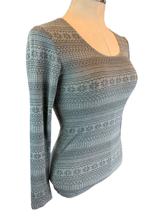 Small 32 Degrees Heat Women's Gray Fair Isle Print Scoop Neck Base Layer Shirt