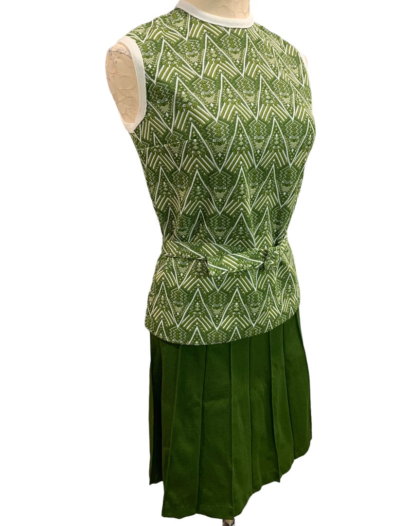 1960s Vntage Polyester Skirt Outfit Green White Sleeveless Mod Belt Pattern