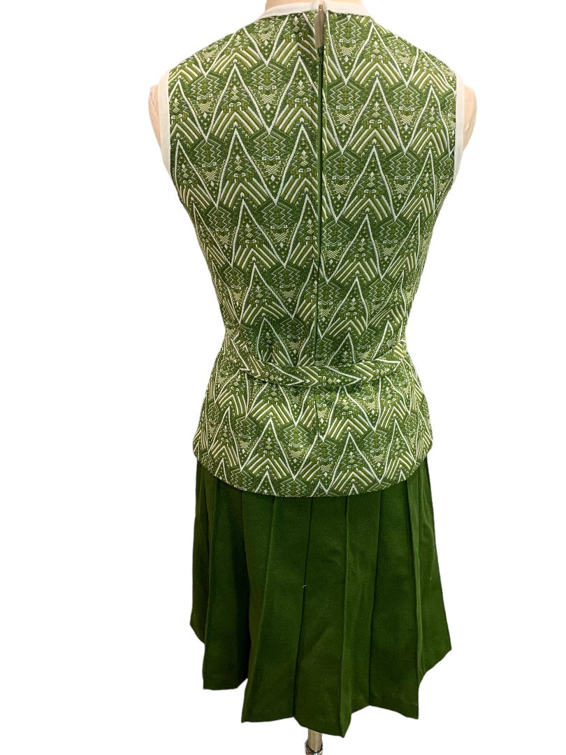 1960s Vntage Polyester Skirt Outfit Green White Sleeveless Mod Belt Pattern