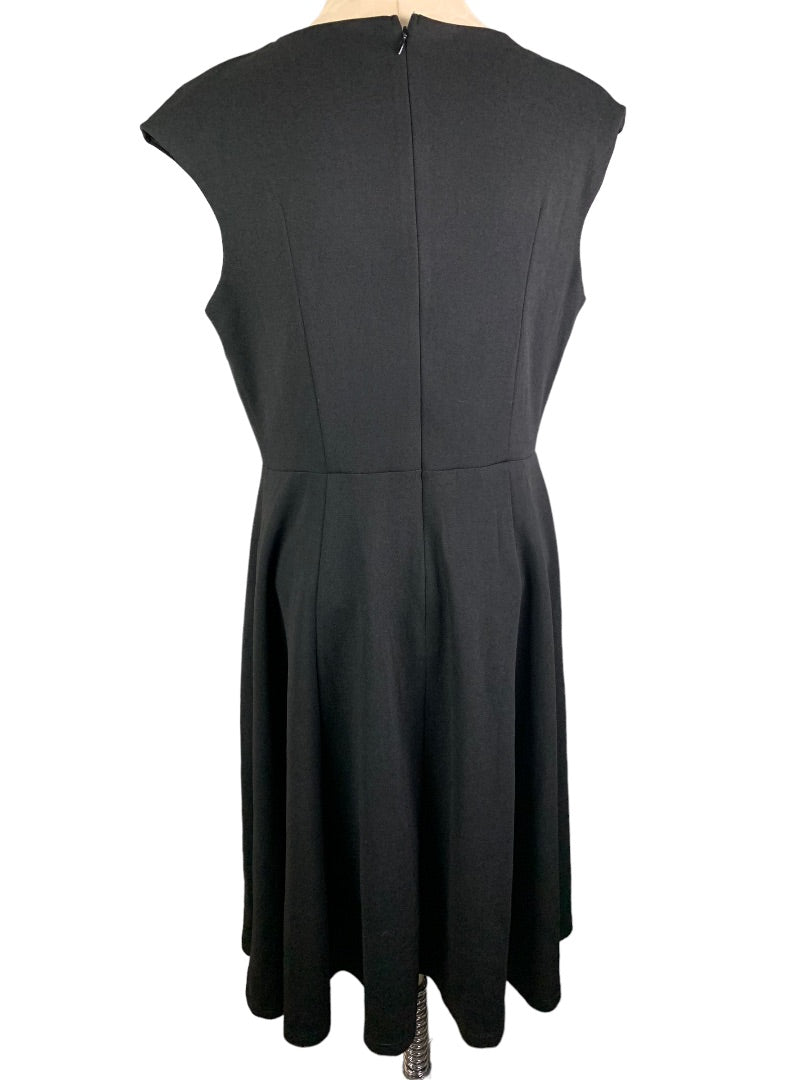 XL Dress Tells Black Sleeveless Belted Dress Stretch Knee Length