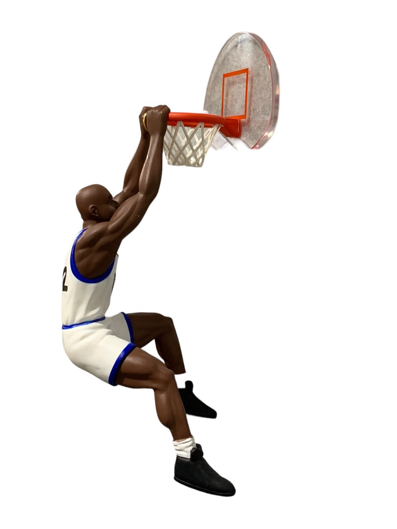 Hallmark Keepsake Ornament Shaquille O'Neal 1995 Hoop Series with Trading Card