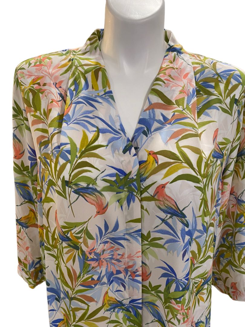 NWT 2X Investments Woman "Caroline" Floral Hidden Button Blouse Top