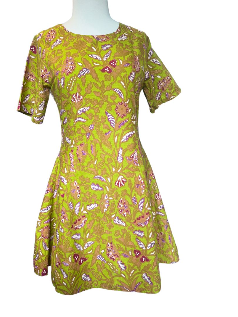 Size Medium Batik Dewi Aori Indonesia Green Dress