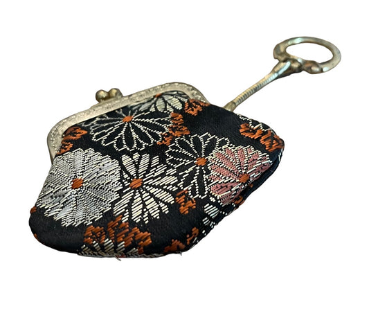 Vintage 1950s Clasp Keychain Rainbonnet Holder Change Purse Embroidered