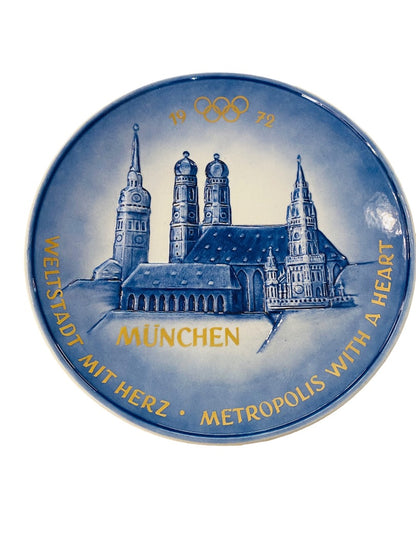 1972 Goebel West Germany Frauenkirche with City Hall and Cathedral Collectors Plate in Box