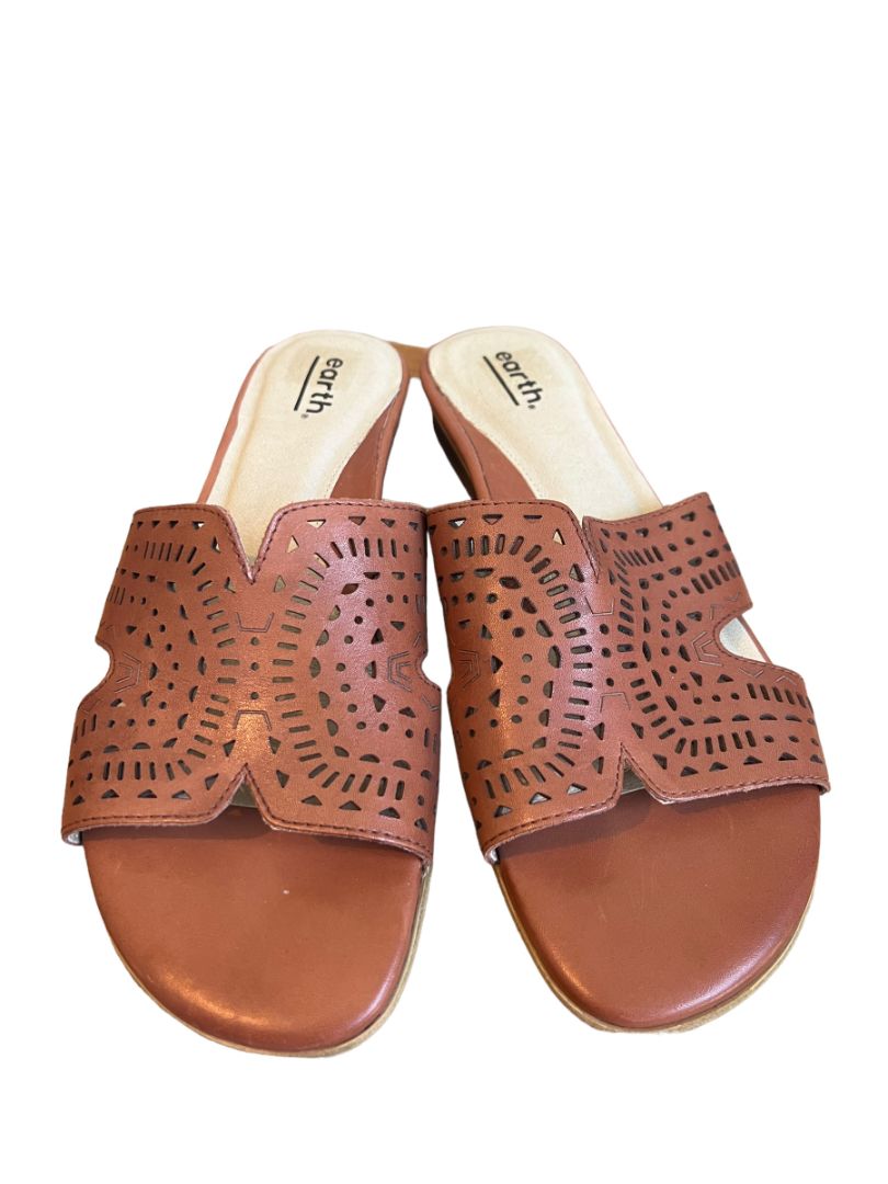 8.5 Earth Mule Slides Perforated Brown Leather Sandals Comfort