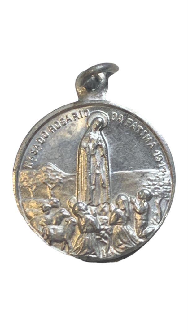 Double Sided Silvertone Charm Nassa Rosario Da Fatima 1977 .6" Diameter Catholic Medal