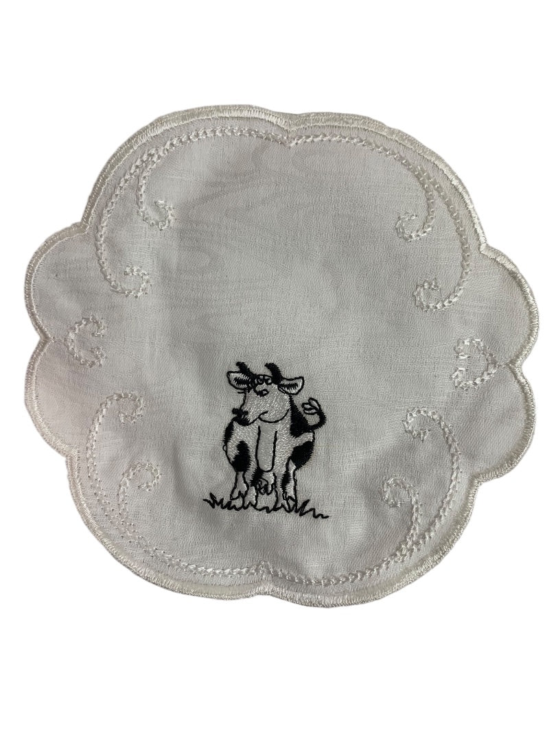 Vintage Set of 6 Doilies Embroidered Cow Linens 5.75 Inches