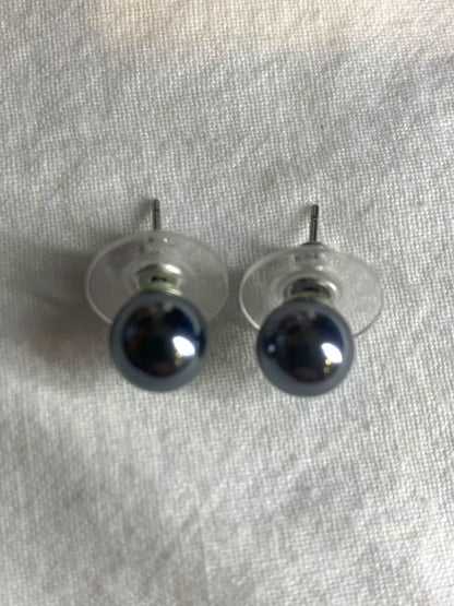 Pewter Color Stud Post Pierced Earrings .25 Inch Diameter