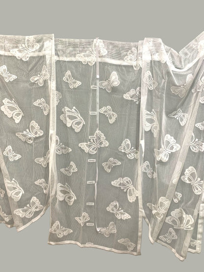Madame Lace Butterfly Topper White 52 x 38 Inches United New