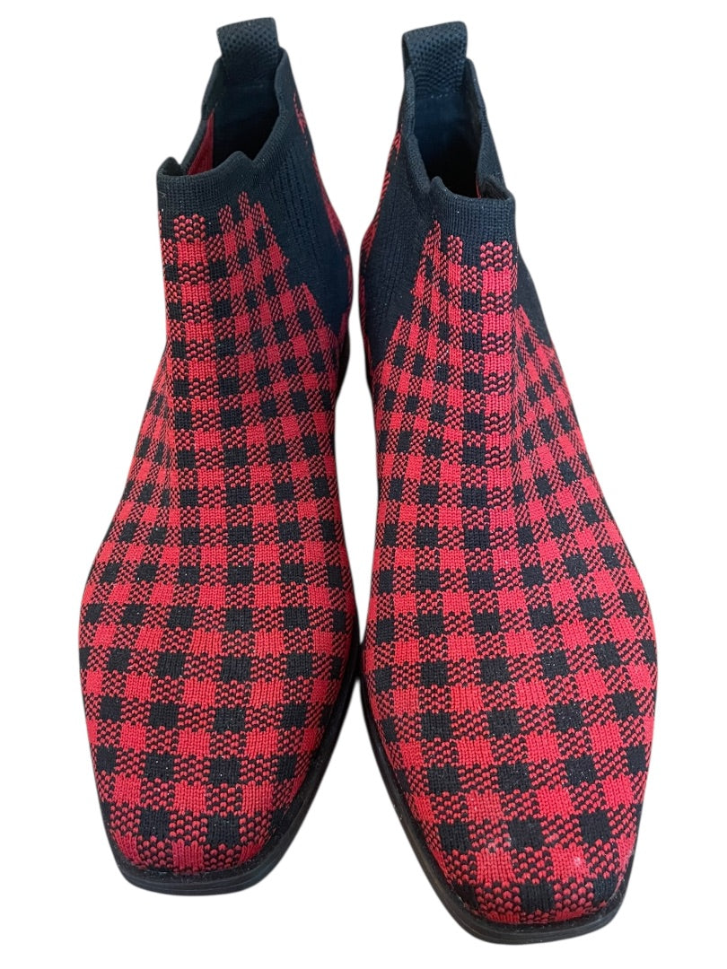 Size 39 (US 8)  Vivaia Womens Pull On Water Repellent Boots Ryan Red Black
