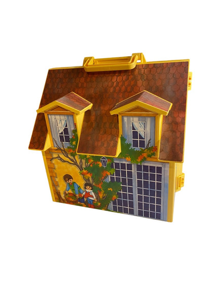 2005 Playmobil Take Along Modern Family Dollhouse 5 Accessories