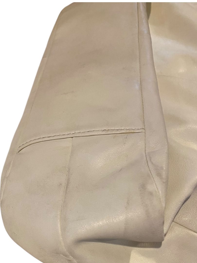 Coach Soho Leather Lynn Hobo Bag Purse Ivory Gold F17092