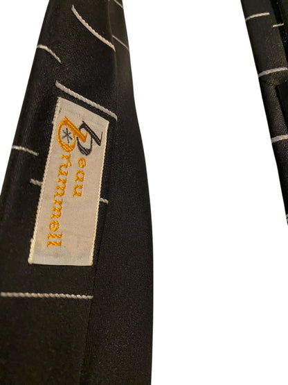Vintage 1950/60’s Beau Brummel Black Skinny Tie With Thin Horizontal Stripes