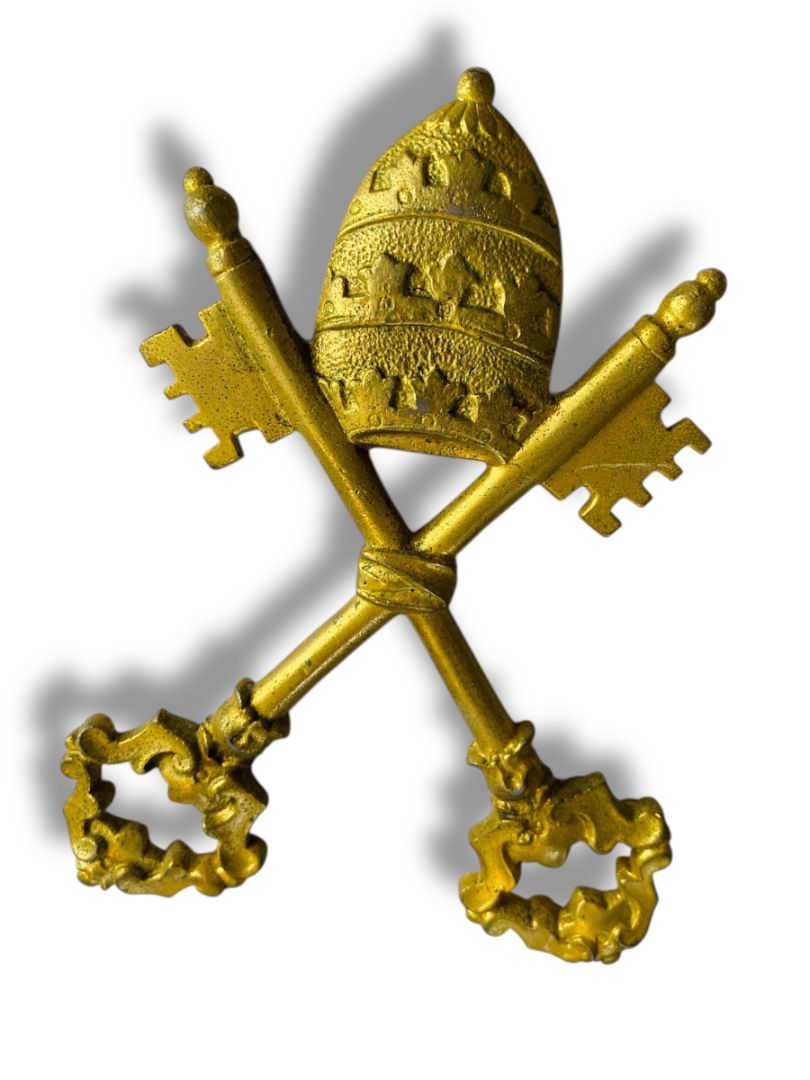 Vatican Coat of Arms Goldtone Cast Metal Wall Hanging Decor 4.75"