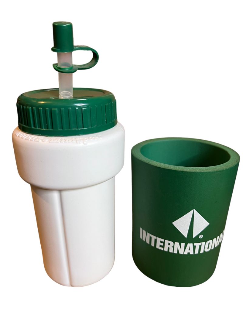 IH International Harvester Green Koozie Covered Insulated Plastic Water Bottle Straw