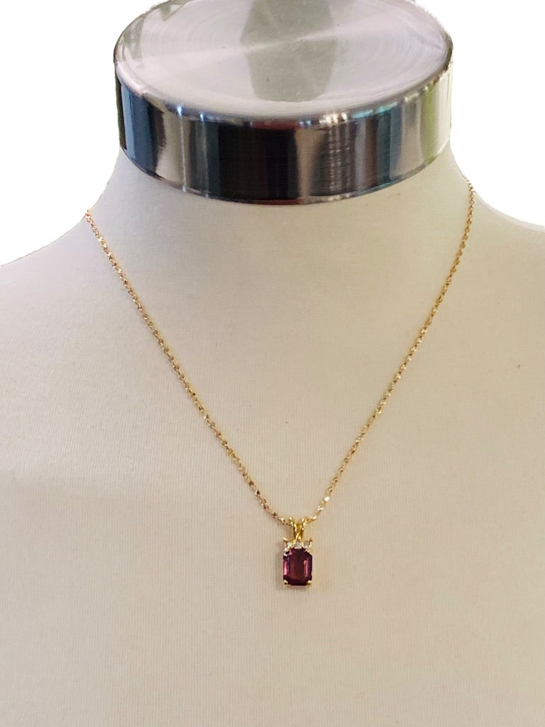 Goldtone Purple Glass Pendant 18" Necklace Clip Closure .75" Drop