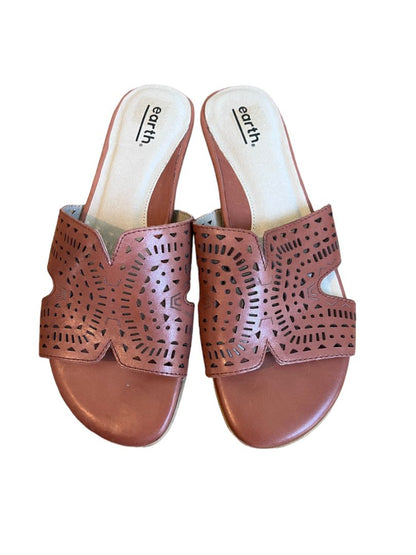 8.5 Earth Mule Slides Perforated Brown Leather Sandals Comfort