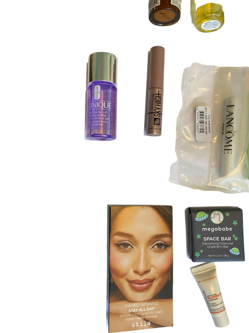 Mixed Lot of Toiletries and Beauty Samples 22 Pc Megababe Smashbox Lancome it Perricone MD Clinique Stila and more - no cosmetic case