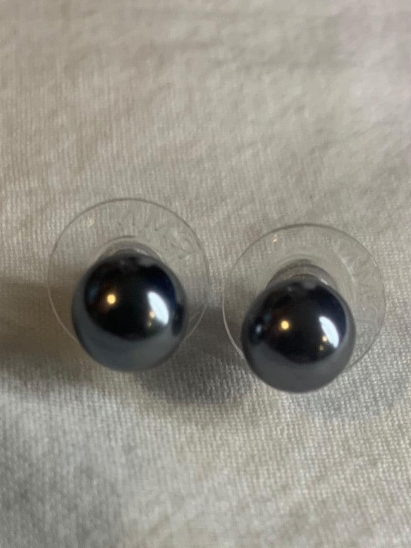 Pewter Color Stud Post Pierced Earrings .25 Inch Diameter