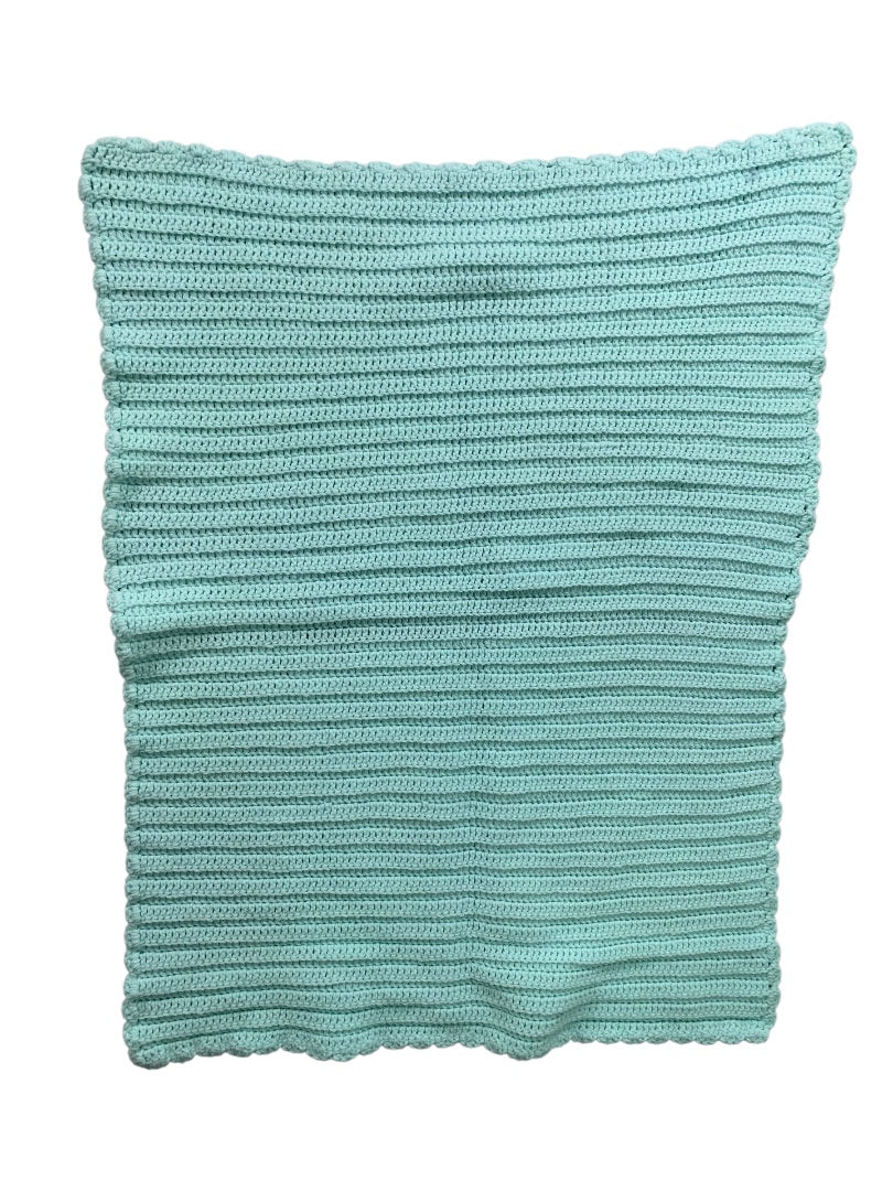 Vintage Mint Green Crochet Baby Blanket 34" x 27" Scalloped Edge