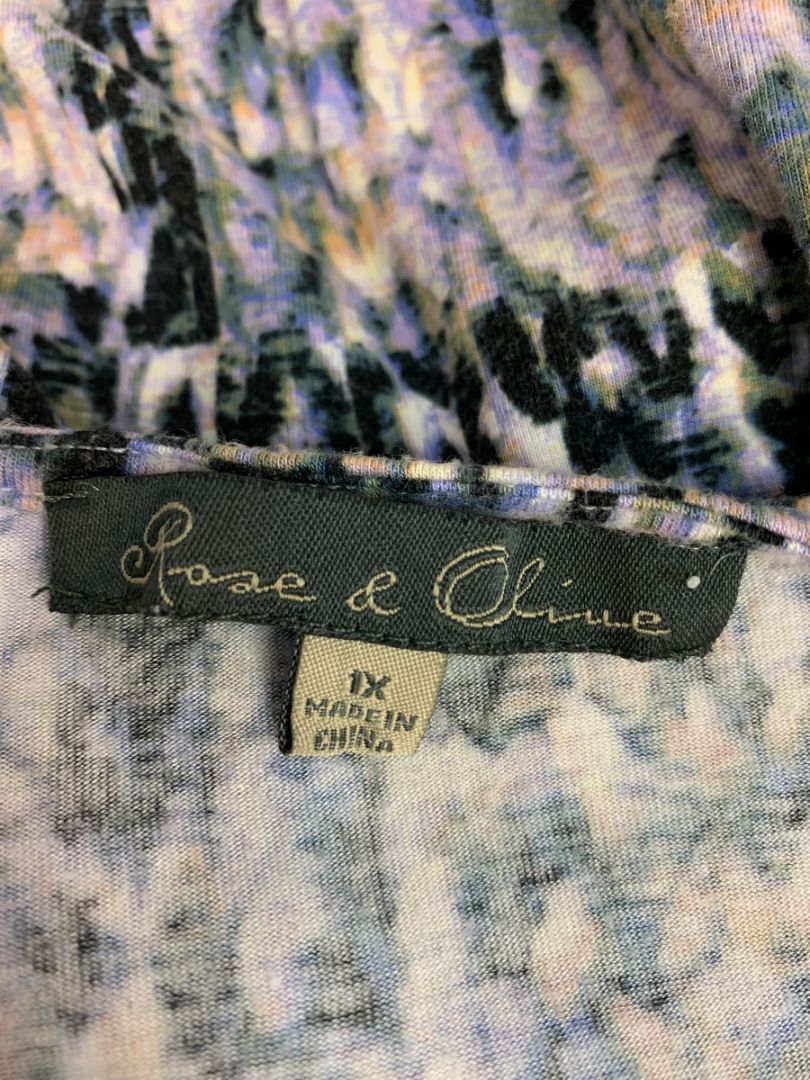 Size 1X Rose & Olive Womens Print Scoop Neck Tunic 3/4 Sleeve