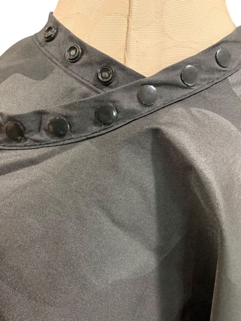 Set of 2 Betty Dain Hair Styling Capes Bleachproof All Purpose Black Style 530