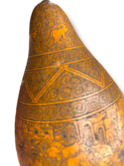 Vintage Peruvian Carved Gourd Mate Burilado Signed Basilio Pomachahua Cochas Huancayo Folk Art 4.5”