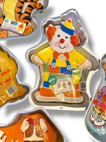 Wilton Lot of 6 Cake Pan Molds Dora Cute Clown Tigger Barbie Donald Duck T-Shirt