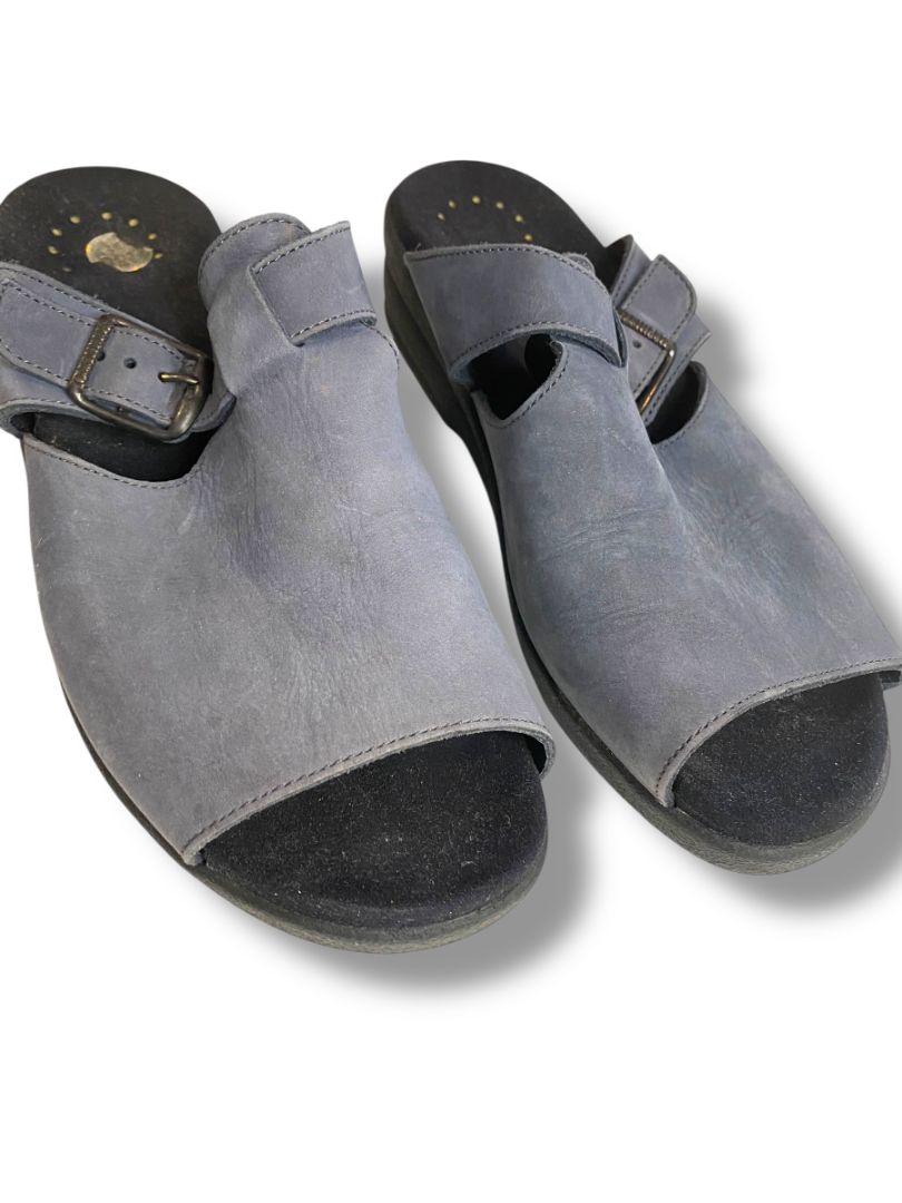 Size 39 Mephisto Womens Air Relax Blue Suede Clogs Open Toe