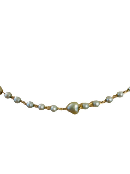 Delicate Vintage 1960s Mint Green Faux Pearl Spring Clasp Necklace 16" Silvertone Heart Shapes