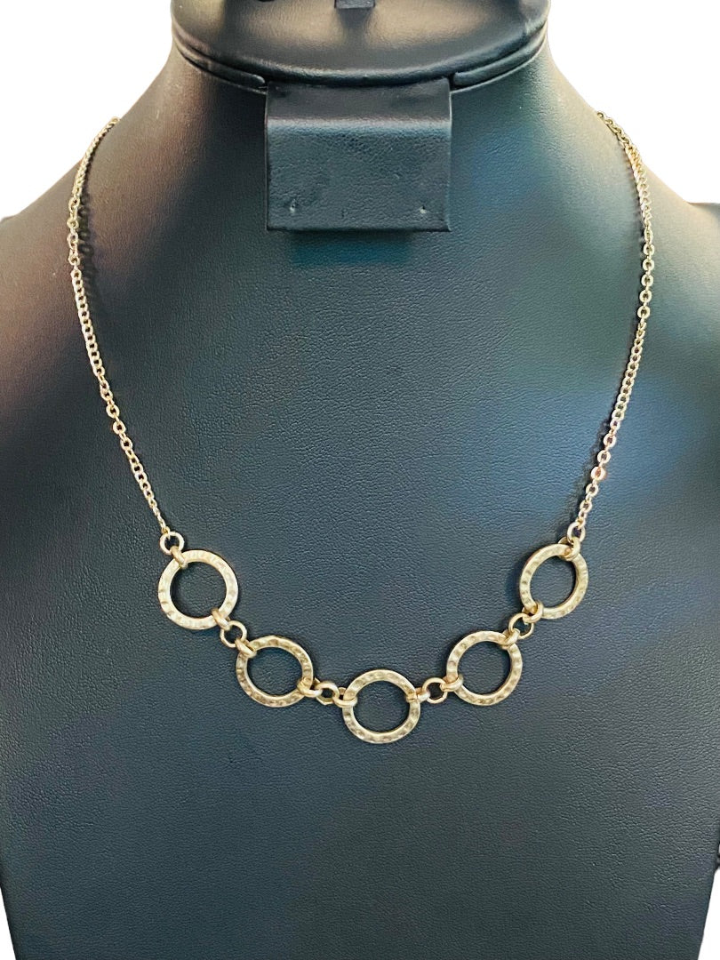 Goldtone Necklace Circles 18.5" Lobster Clasp