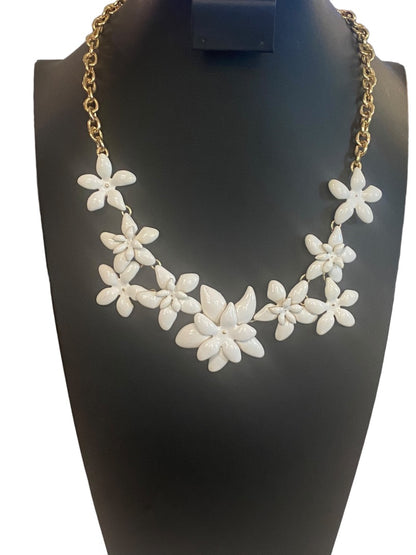 Signed Talbots Bib Necklace Goldtone and White Flower Enameled 18"-20.5"