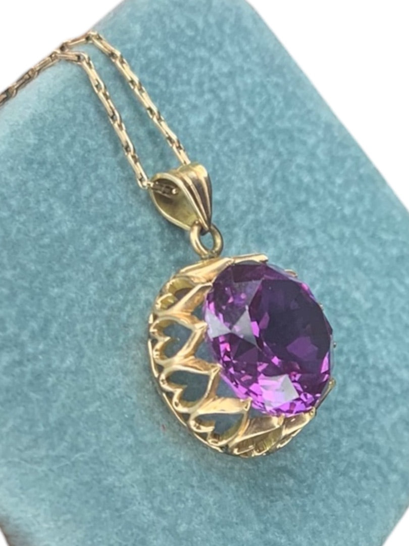 14k Yellow Gold Synthetic Amethyst Pendant Vintage Jewelry Heart Filigree Setting .5"