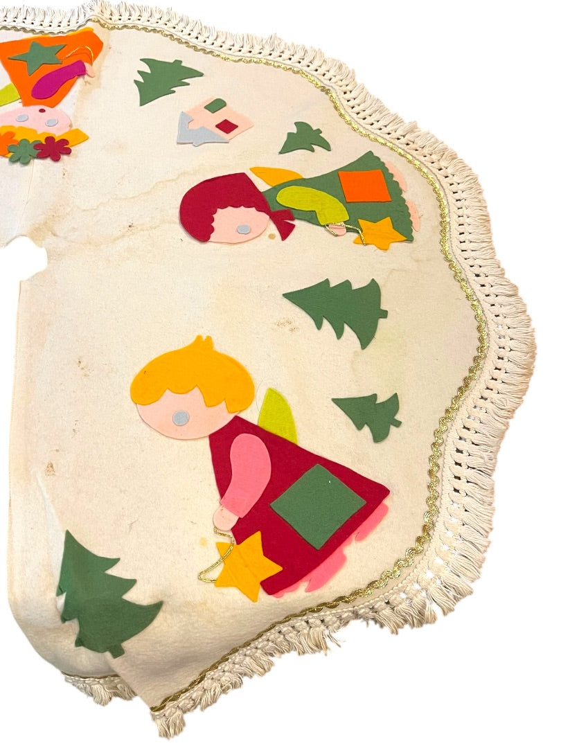 Midcentury Felt Tablecloth Holiday Christmas Tree Skirt 41 Inch Diameter