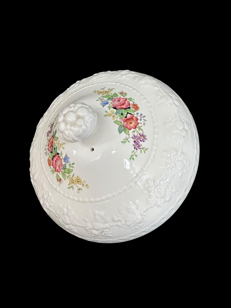 1940s Wellesley Wedgwood Ullswater China Lidded Vegetable Serving Dish