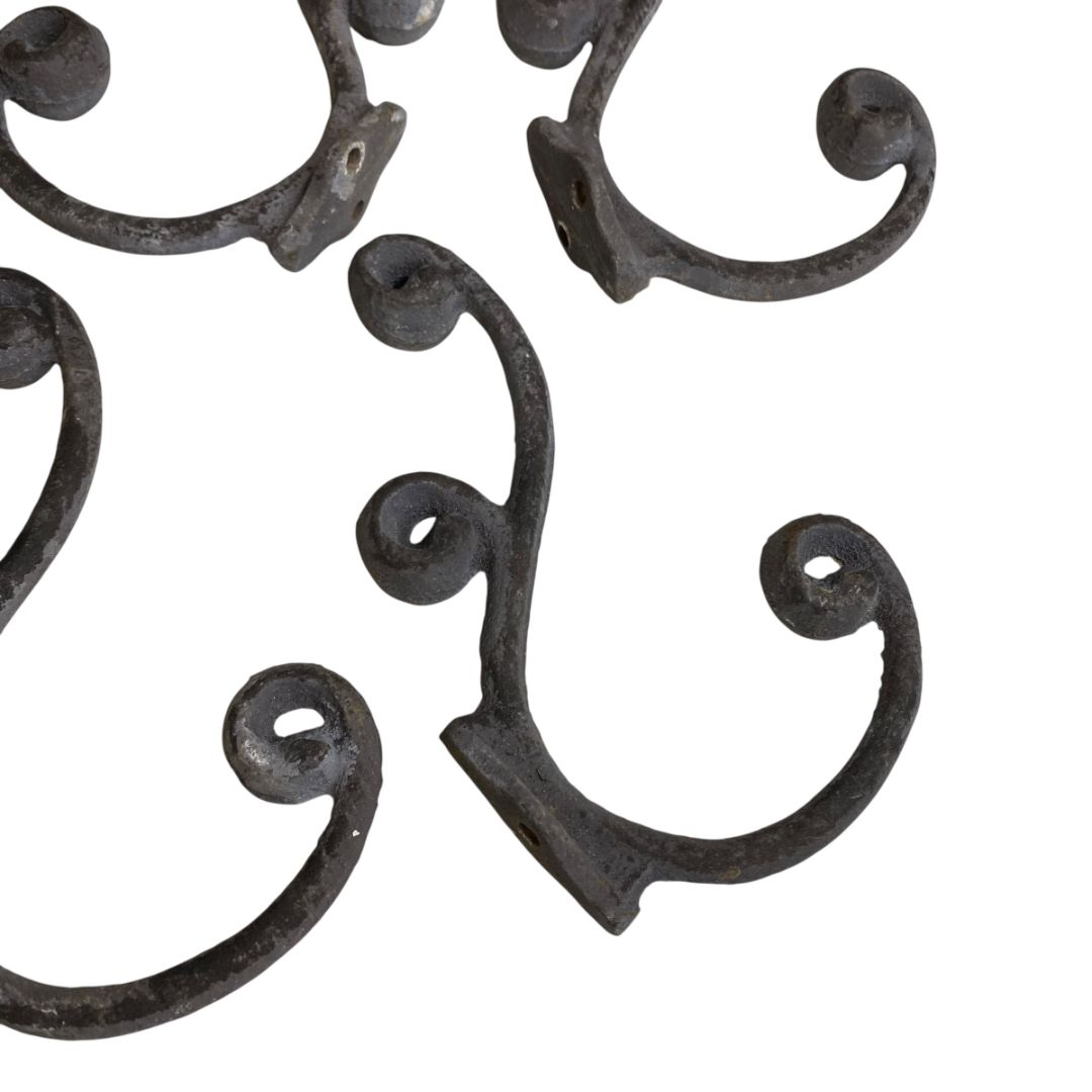 Set of 4 Hat Coat Hooks Vintage Scrolled Design Distressed Wall Hanging