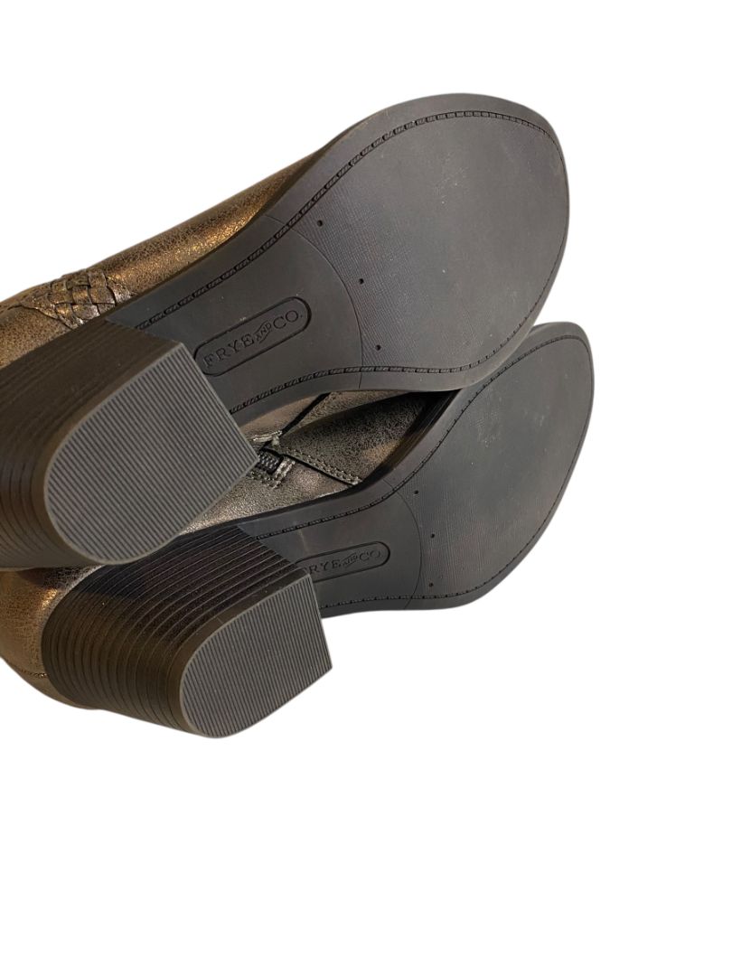 Size 10M Frye & Co Womens Daxx Boots Stacked Platinum Western