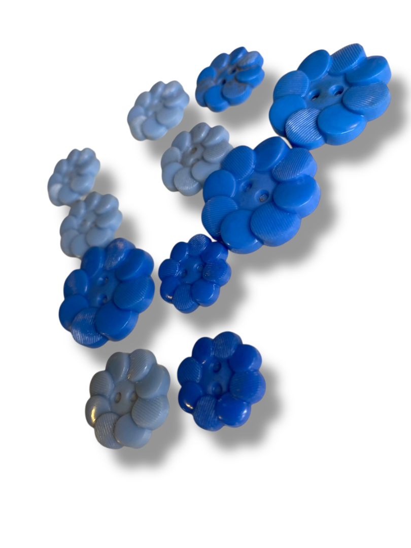Lot of 11 Midcentury Buttons Plastic Assorted Blue Flowers