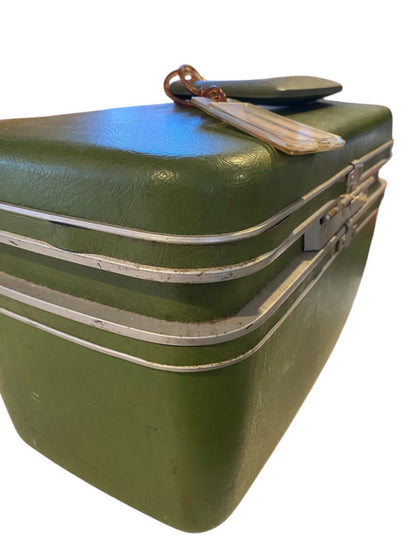 1960s Samsonite Green Silhouette Train Case with Tray and Key
